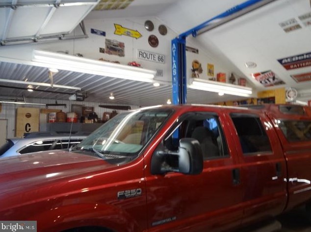 31 Harvard Rd, Pennsville NJ 08070-2974 exterior