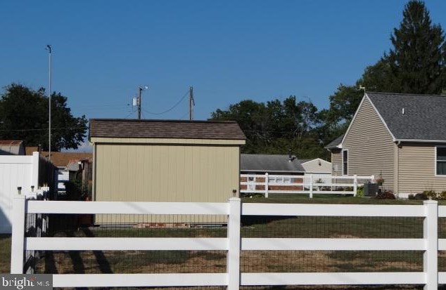 31 Harvard Rd, Pennsville NJ 08070-2974 exterior