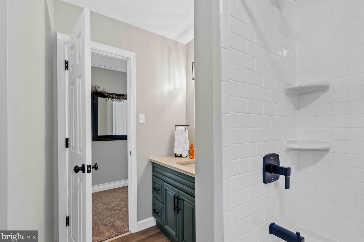 124 Riv Dr Ave, Pennsville NJ 08070-2247 exterior