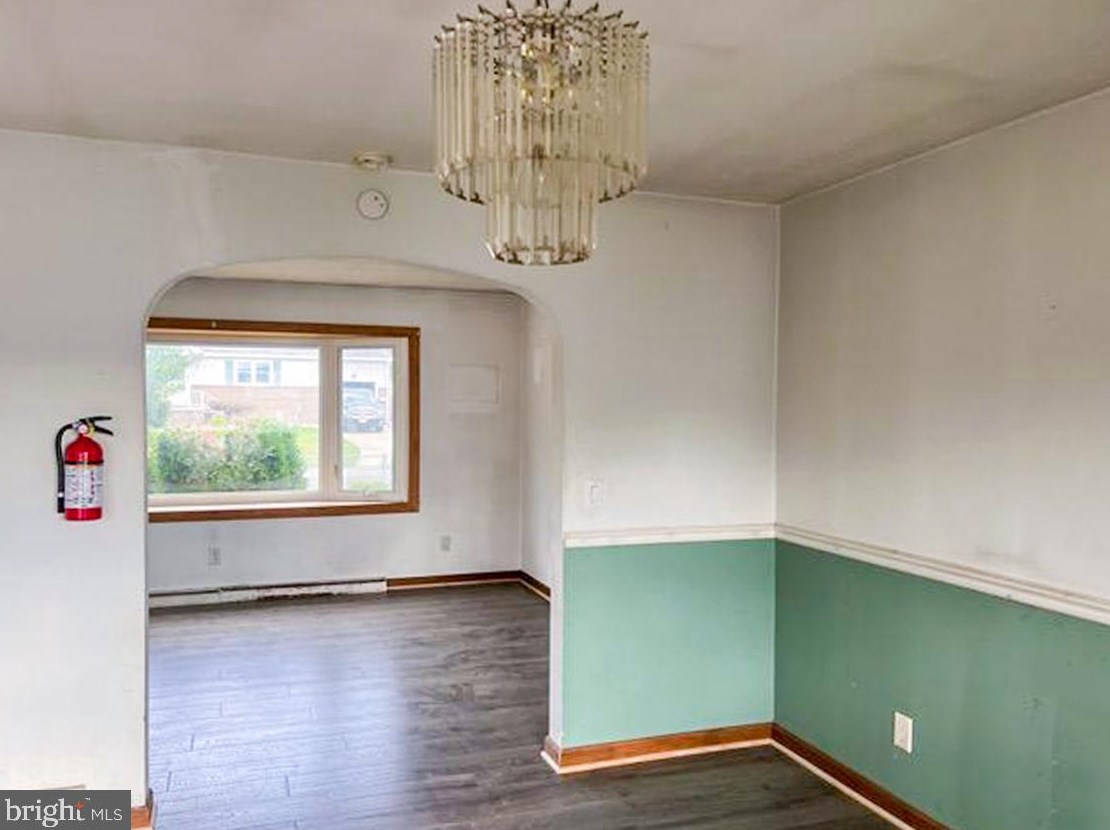 42 Penn Bch Dr, Pennsville NJ 08070-3643 exterior