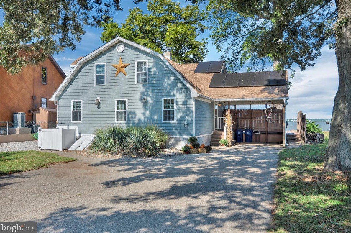 129 N River Dr, Pennsville, NJ 08070