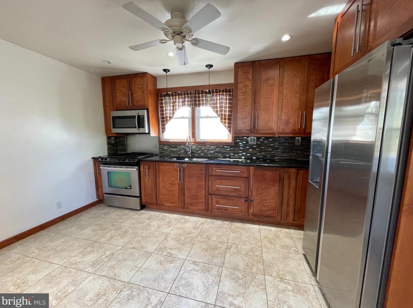 33 Harvard Rd, Pennsville NJ 08070-3603 exterior