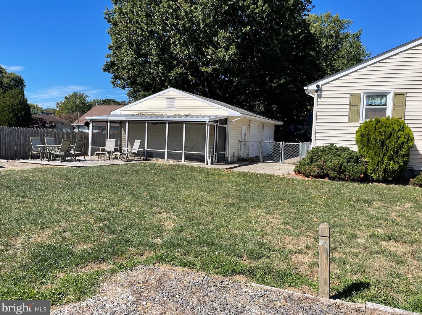 33 Harvard Rd, Pennsville NJ 08070-3603 exterior