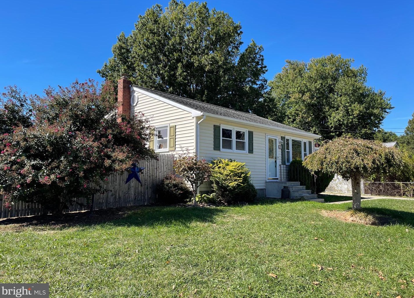 33 Harvard Rd, Pennsville NJ 08070-3603 exterior