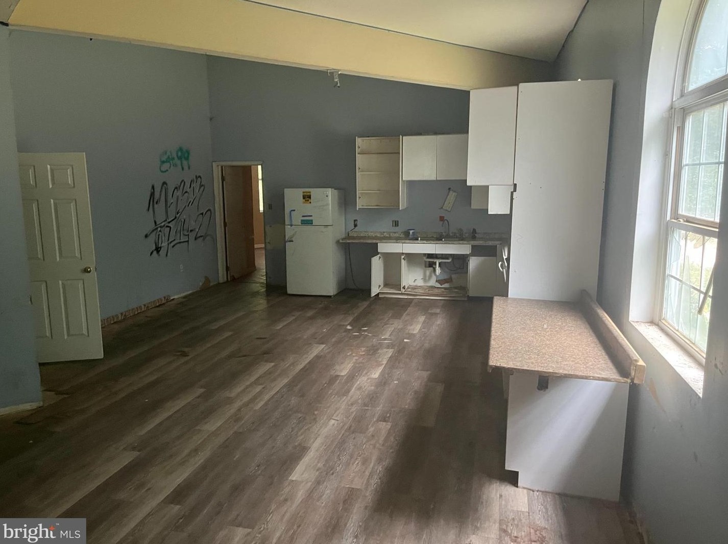 141 Yorketown Rd, Pilesgrove, NJ 08098