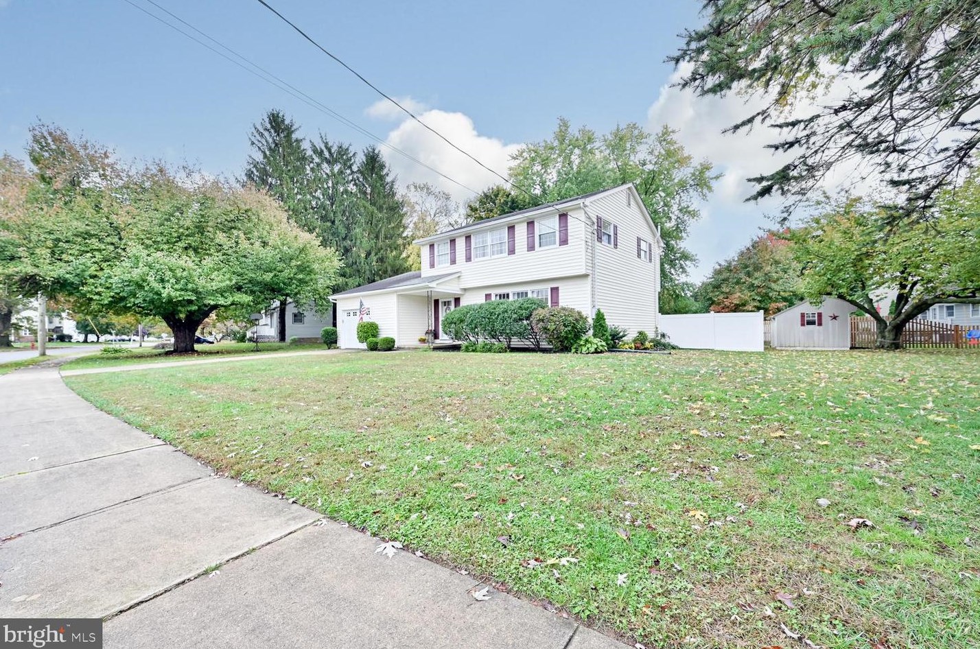 109 Lee St, Pilesgrove, NJ 08098