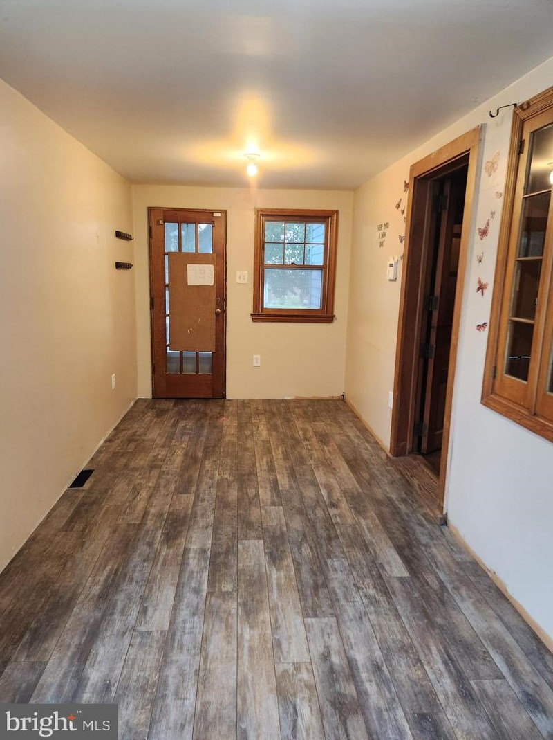 70 Heron Ave, Pennsville NJ 08070-1307 exterior