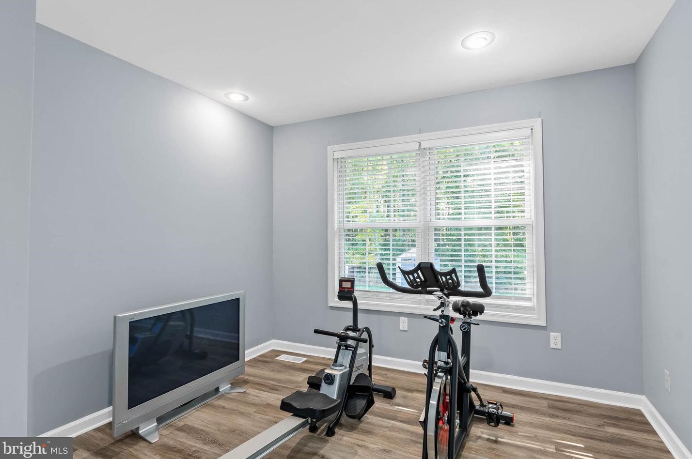 51 Heron Ave, Pennsville NJ  08070-1307 exterior