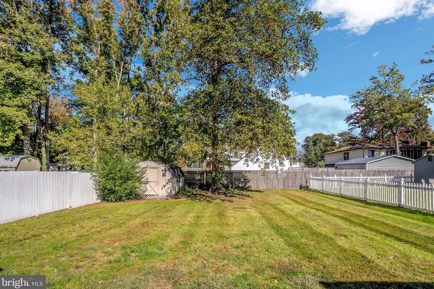37 Pinewood Ave, Carneys Point Township, NJ 08069