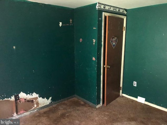 11 Buck Rd, Aura NJ 08028-3300 exterior