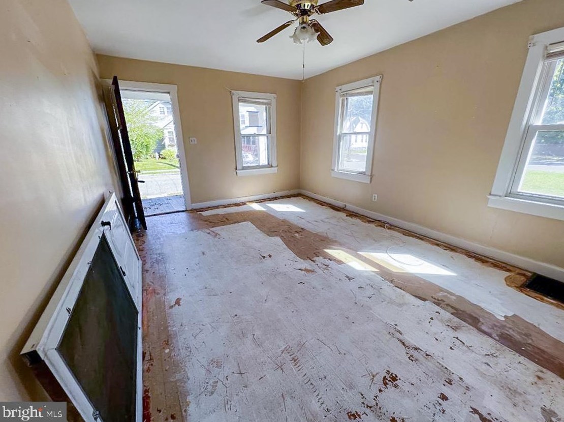 353 Allen Ave, Salem NJ  08079-1139 exterior