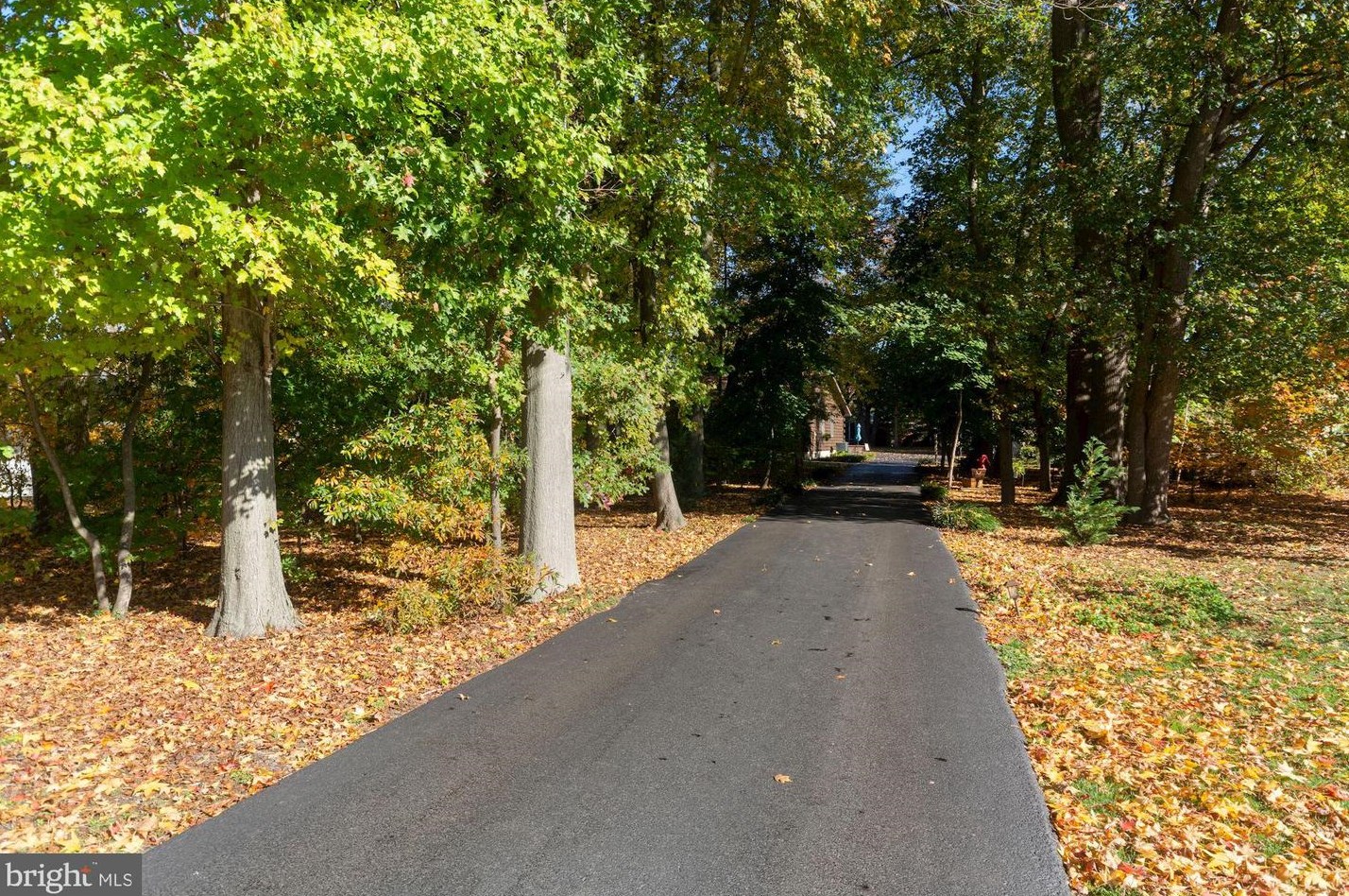 46 Delaware Ave, Pennsville NJ 08070-1825 exterior