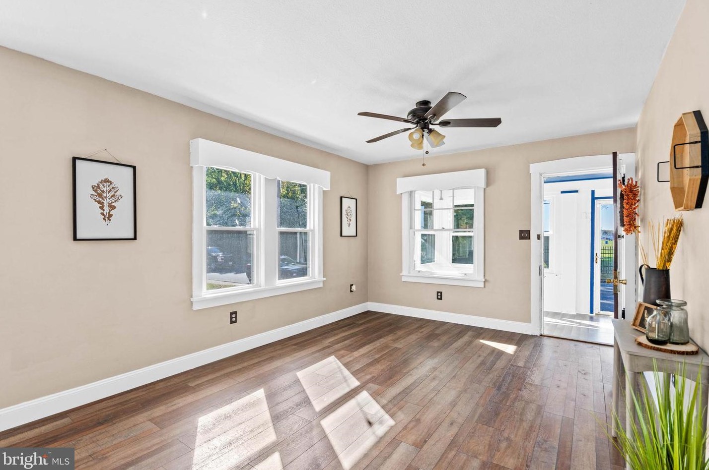 86 Pittsfield St, Pennsville NJ  08070-1820 exterior