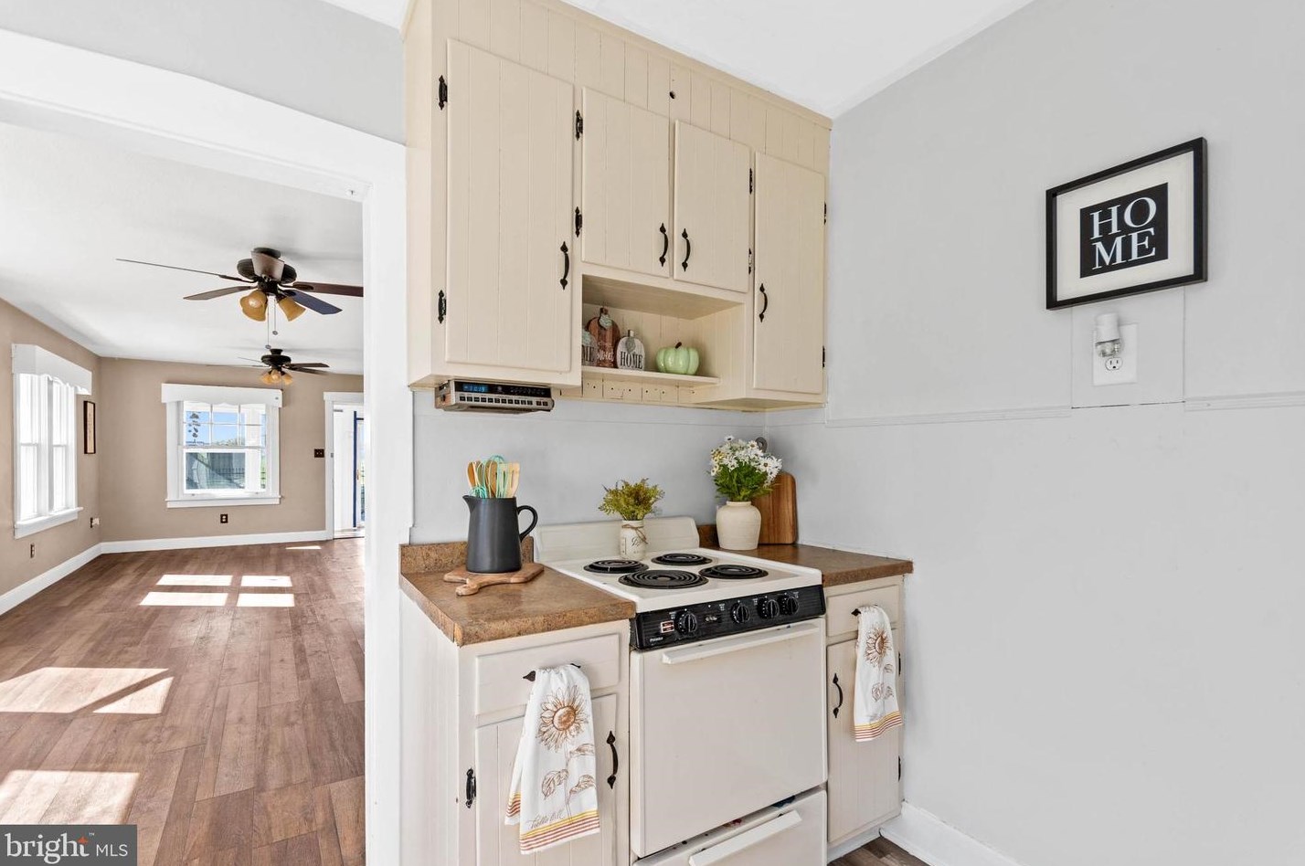 86 Pittsfield St, Pennsville NJ  08070-1820 exterior