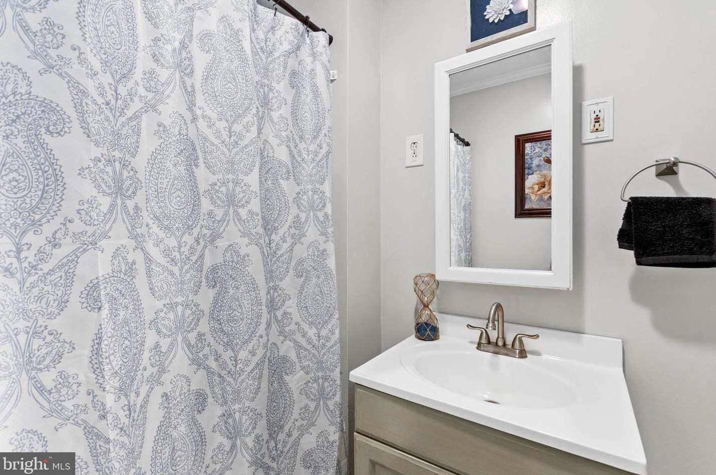 86 Pittsfield St, Pennsville NJ  08070-1820 exterior