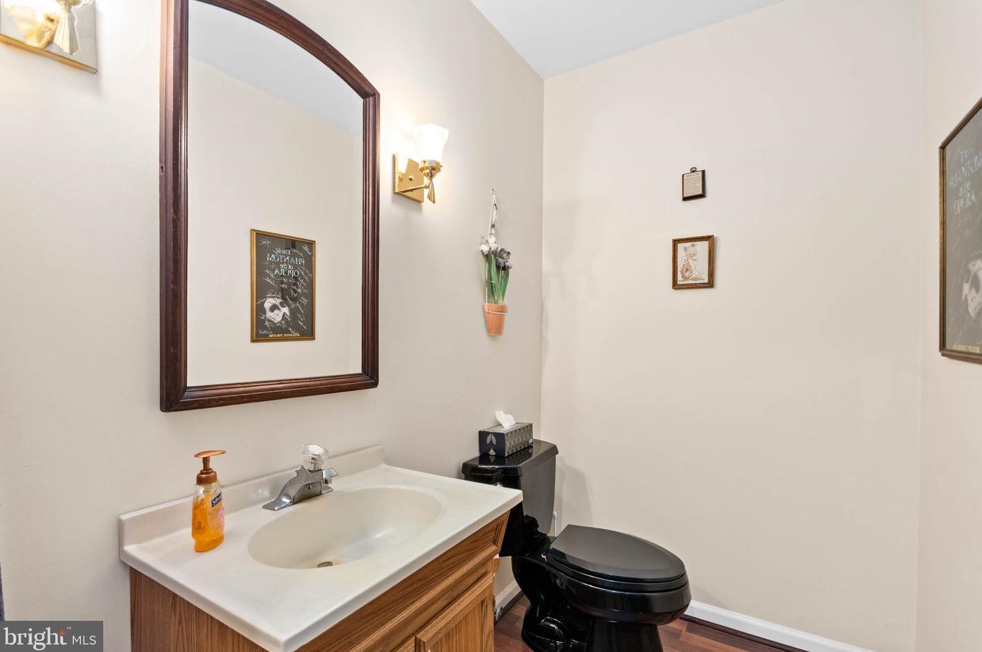 75 Pennsville Auburn Rd, Carneys Point Township NJ  08069-3625 exterior