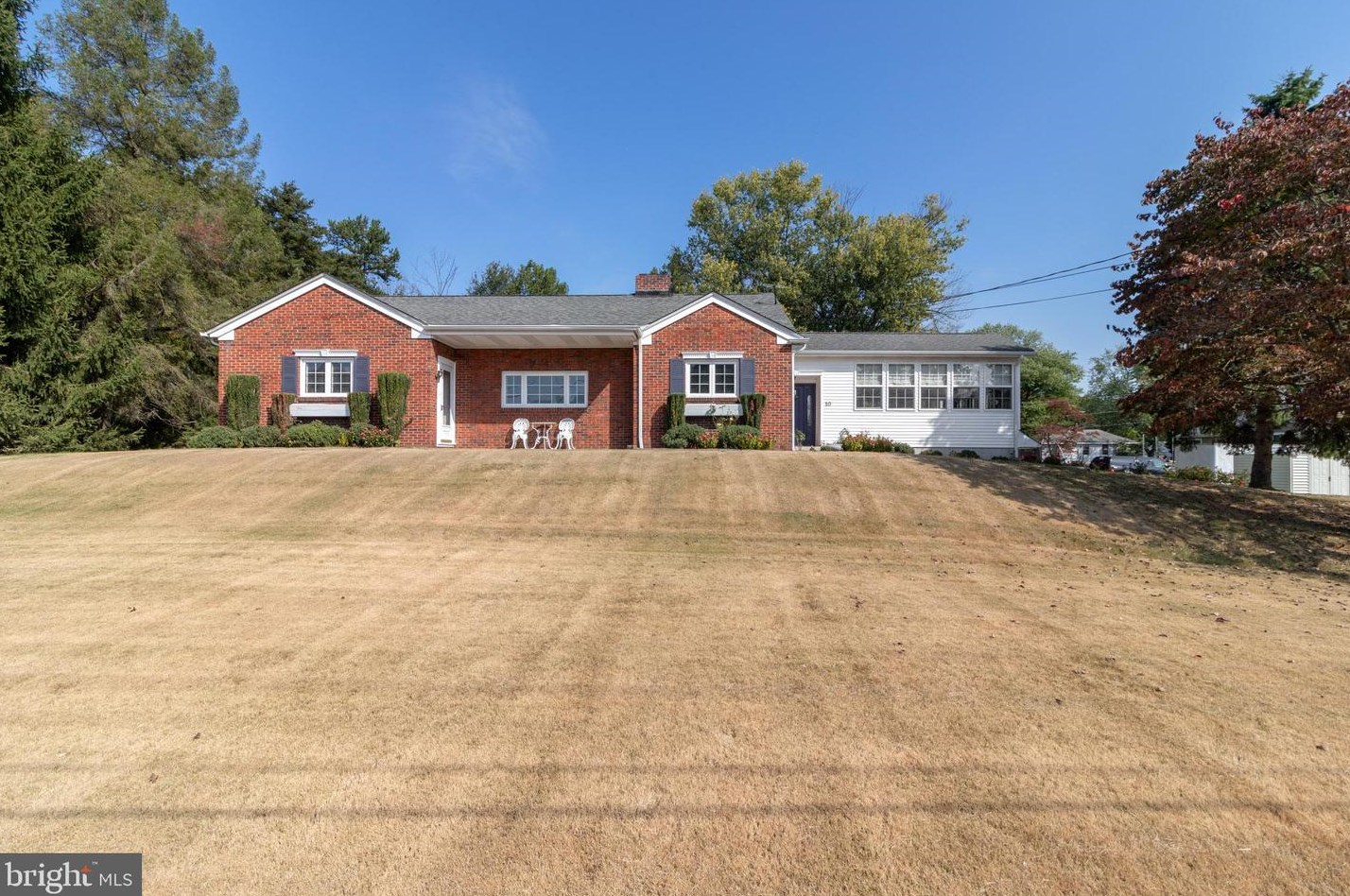 10 King St, Pennsville, NJ 08070-1122