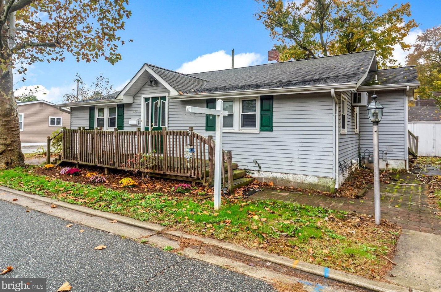 322 Lafayette Rd, Carneys Point Township, NJ 08069-2542