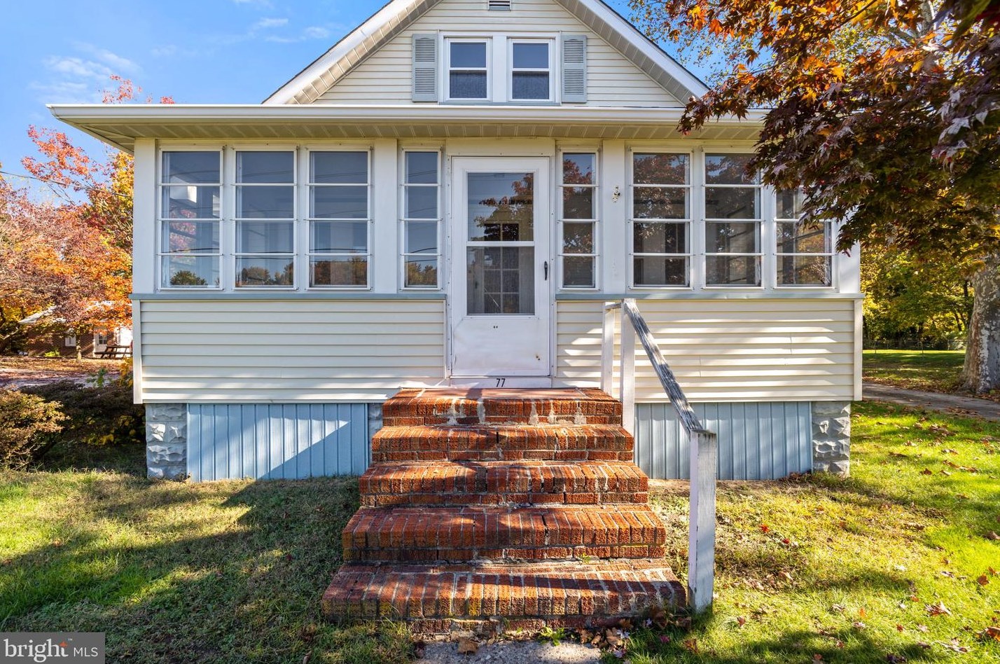 77 N Railroad Ave, Pedricktown, NJ 08067
