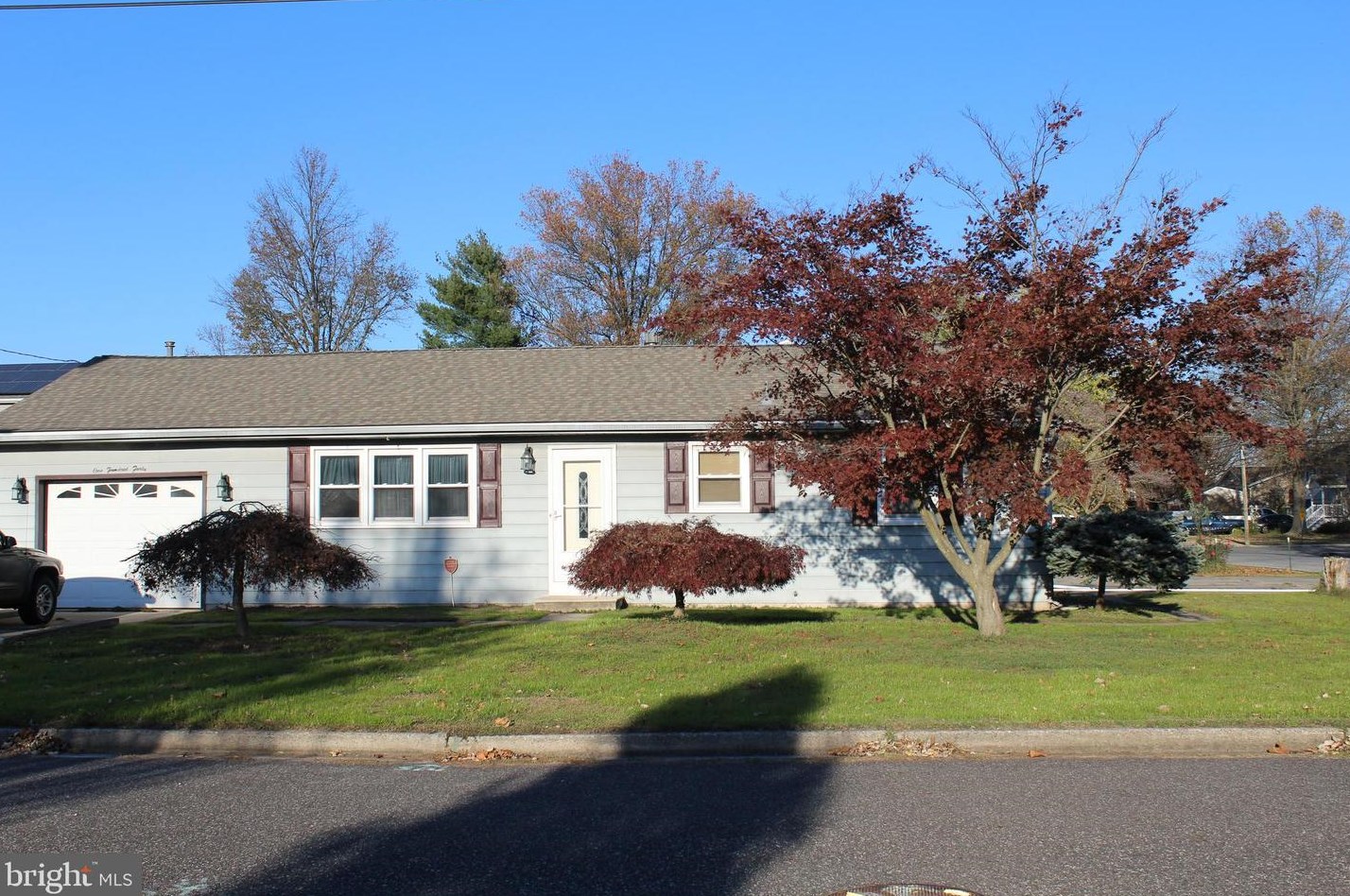 140 Georgia Rd, Pennsville, NJ 08070