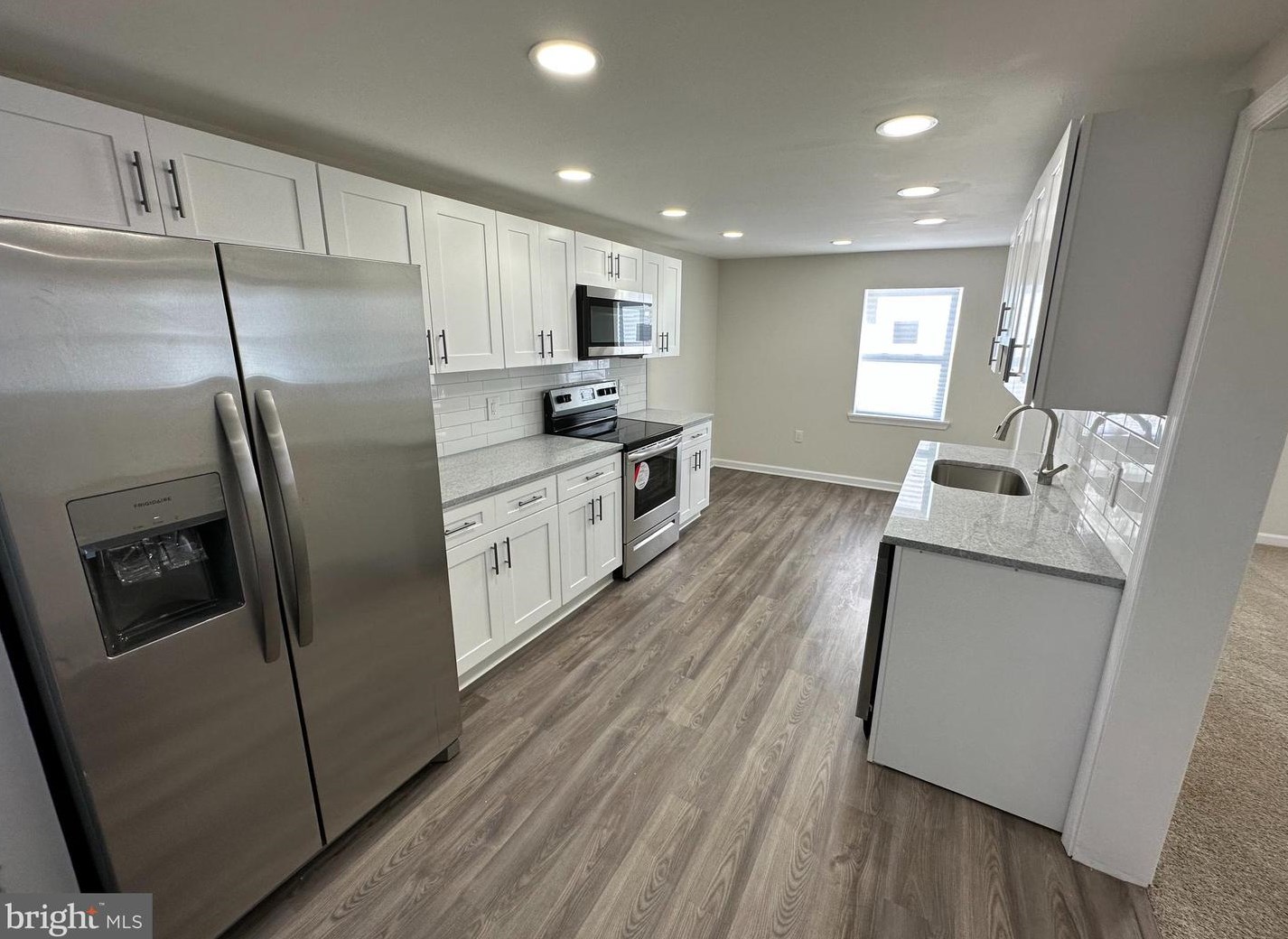 67 Willis St, Carneys Point Township NJ  08069-1739 exterior