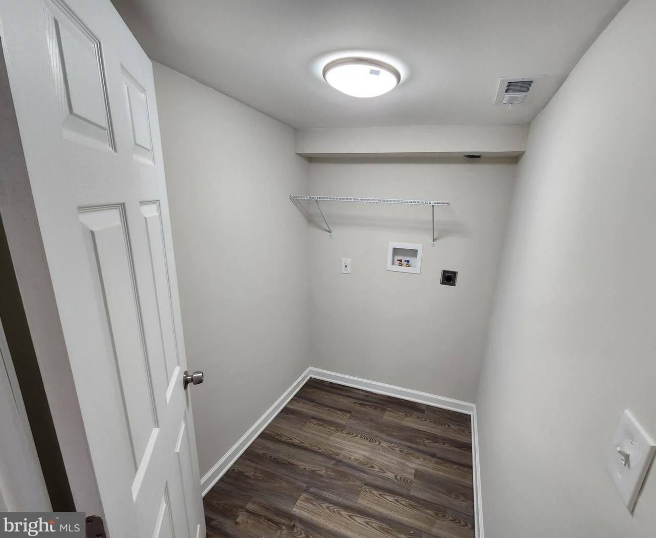 67 Willis St, Carneys Point Township NJ  08069-1739 exterior