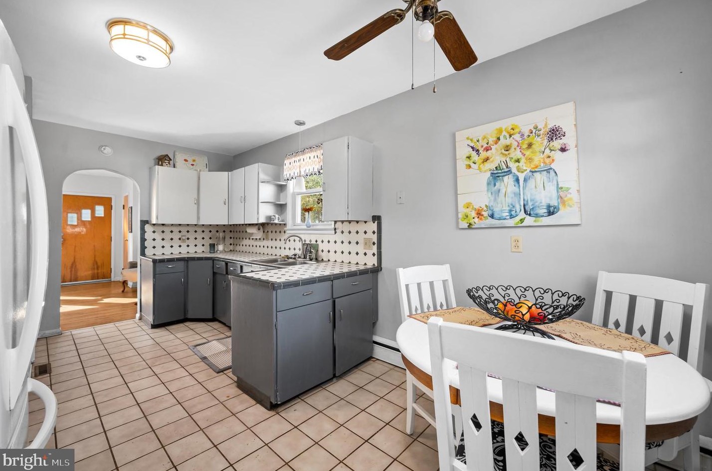 142 Eaton Rd, Pennsville NJ 08070-2446 exterior