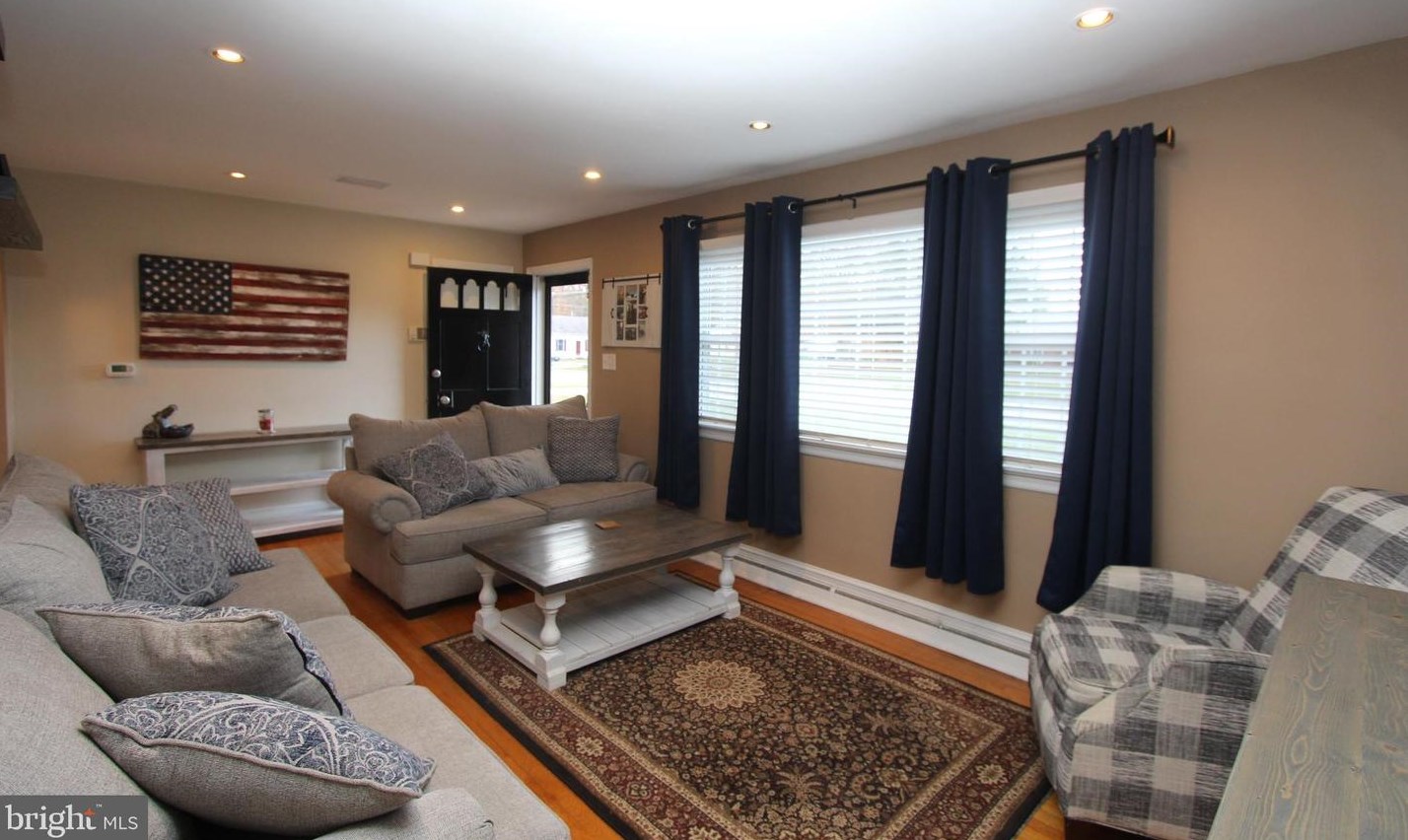 161 Churchtown Rd, Pennsville, NJ 08070-1337