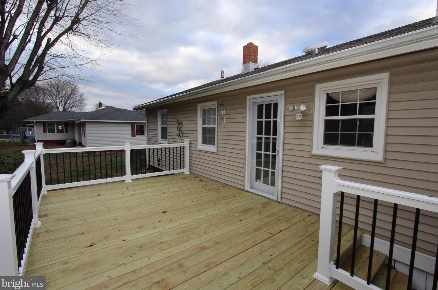 161 Churchtown Rd, Pennsville NJ 08070-1301 exterior