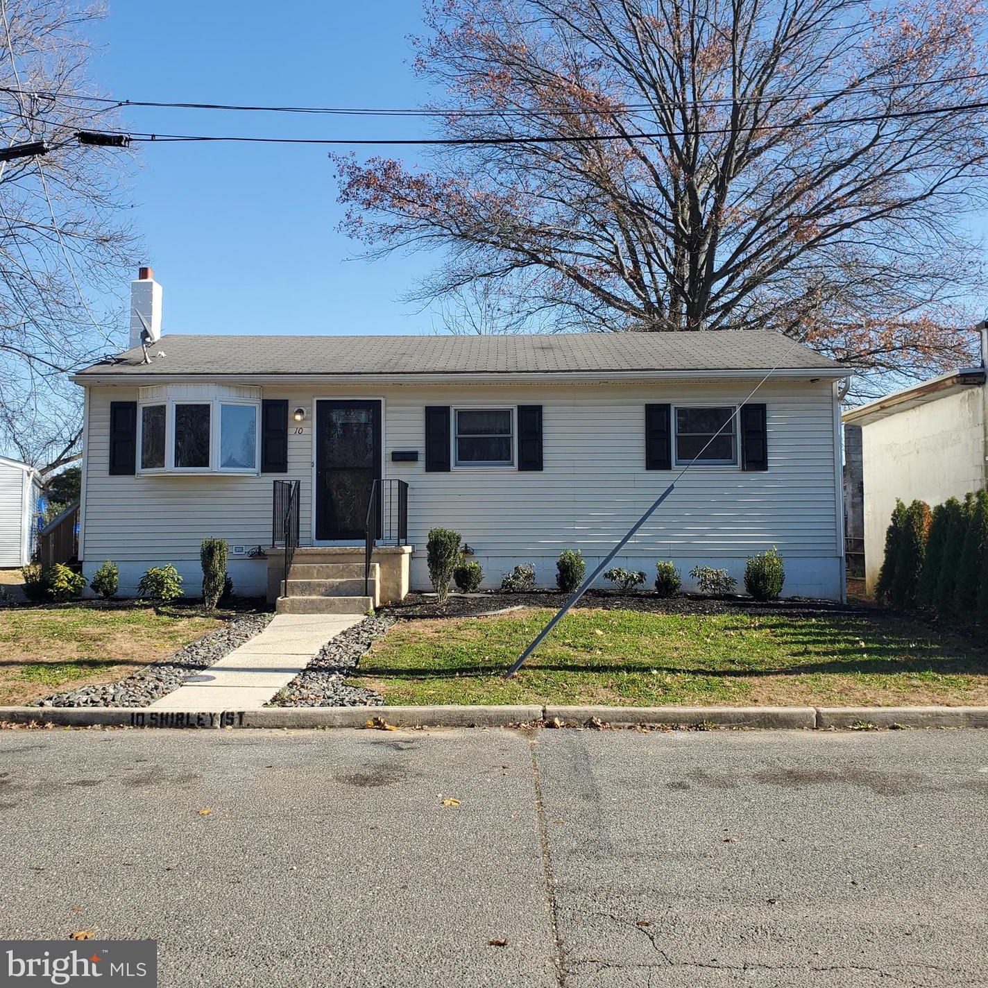 10 Shirley St, Pilesgrove, NJ 08098