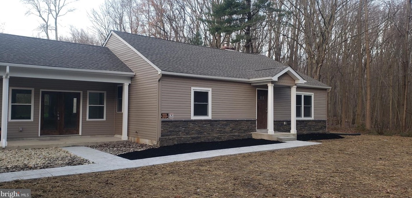 184 Pennsville Auburn Rd, Pedricktown, NJ 08067