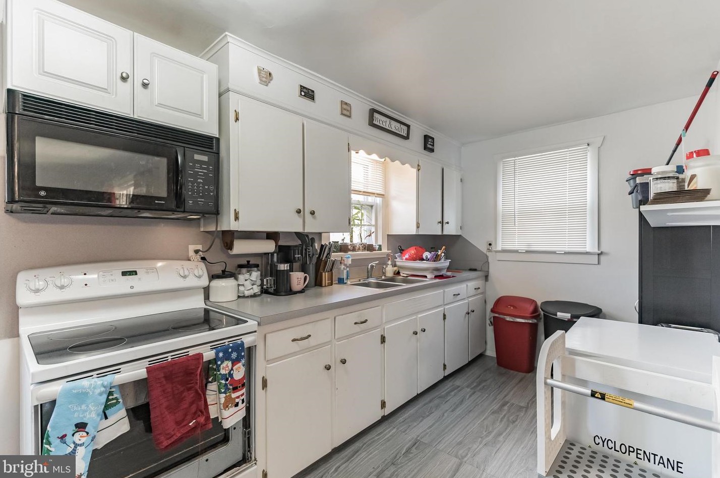 86 Highland Ave, Pennsville NJ  08070-2209 exterior