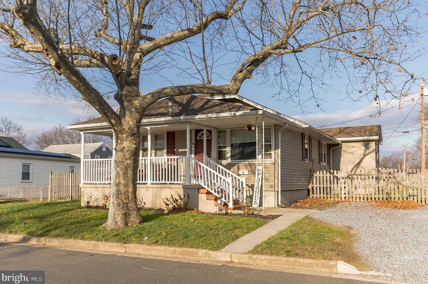 86 Highland Ave, Pennsville NJ  08070-2209 exterior