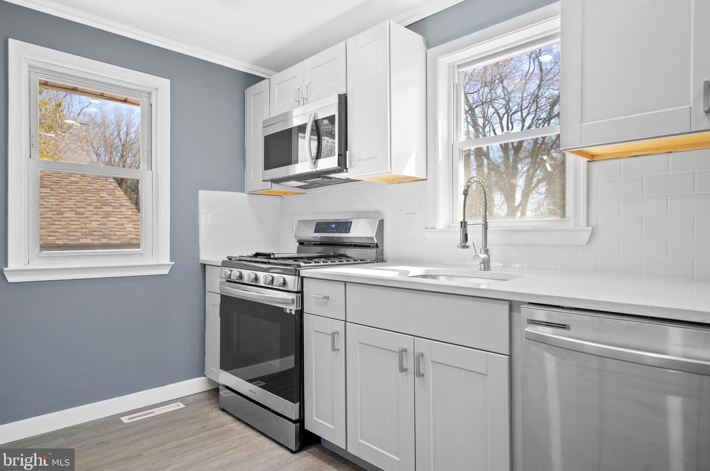 38 Marlyn Ave, Pennsville NJ 08070-1405 exterior