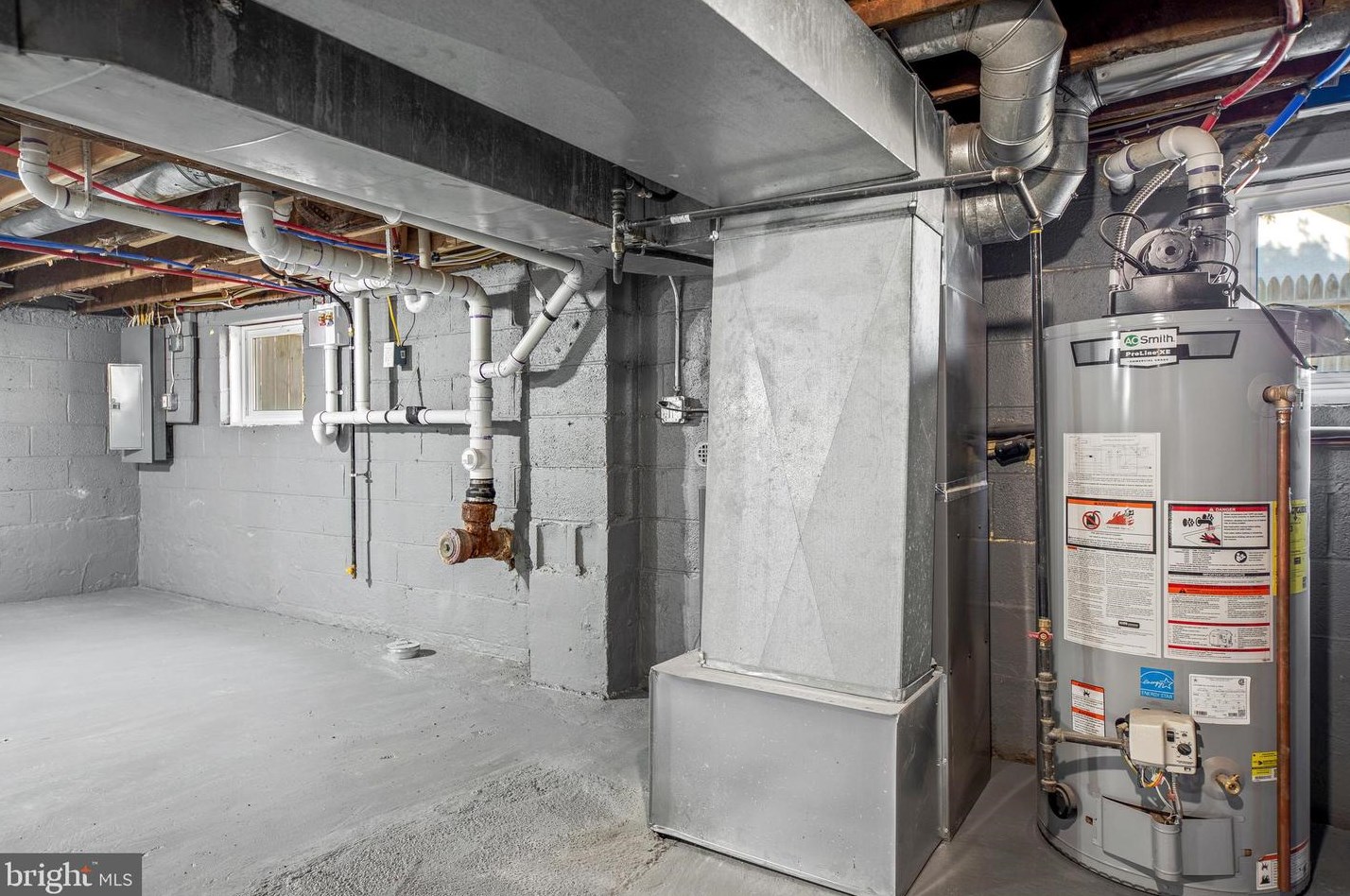 38 Marlyn Ave, Pennsville NJ 08070-1405 exterior