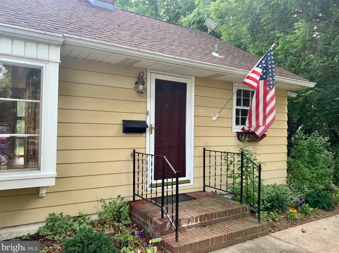 32 French St, Pennsville, NJ 08070