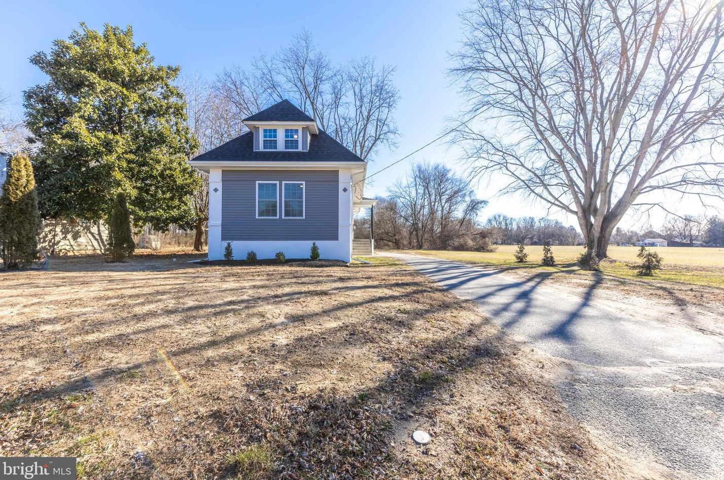 39 End Ave, Carneys Point Township, NJ 08069-2249