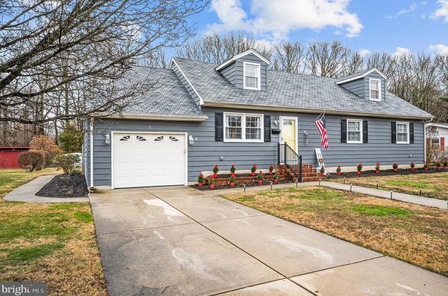 8 Woodside Pl, Pennsville NJ  08070-1319 exterior