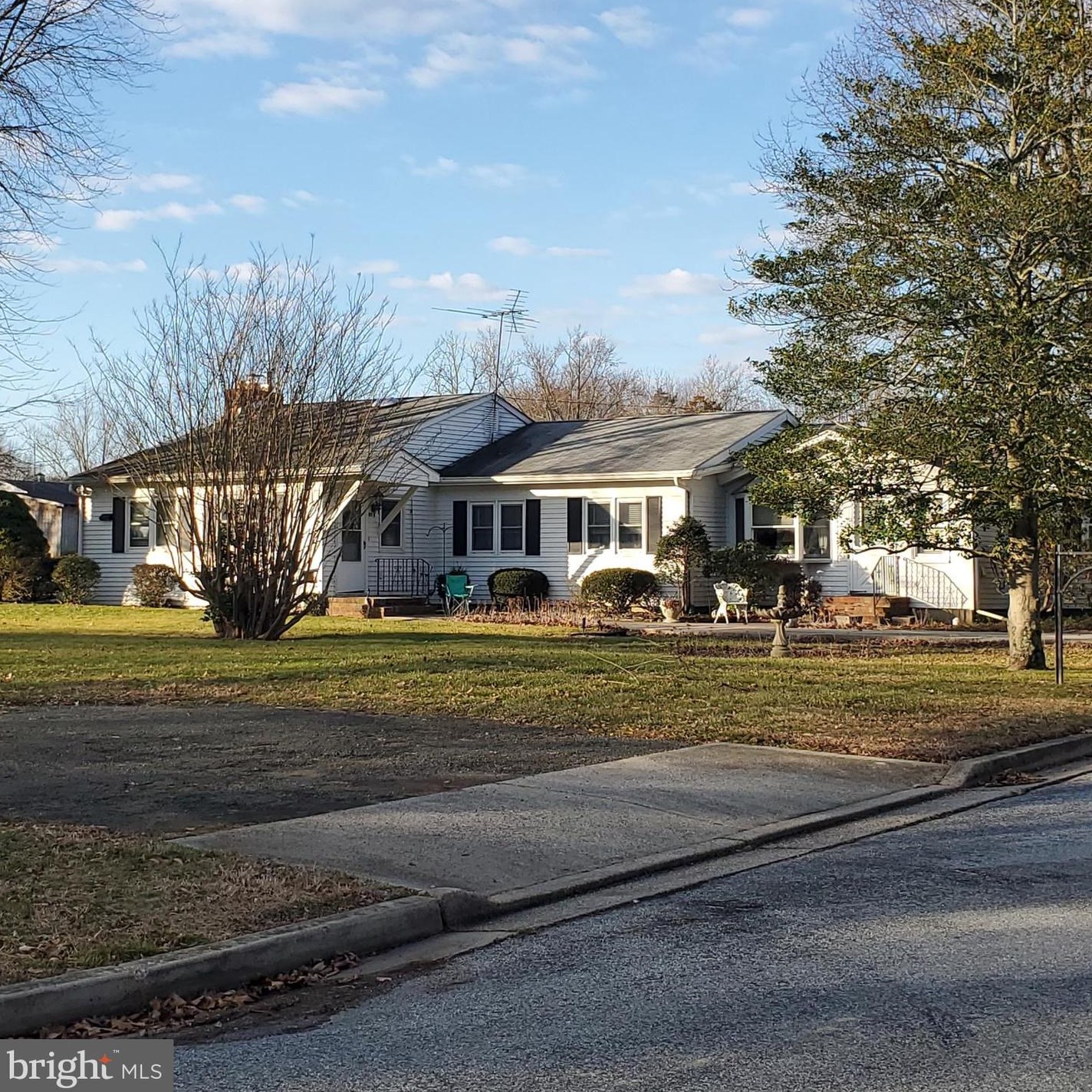 93 Canal St, Alloway, NJ 08001-2019