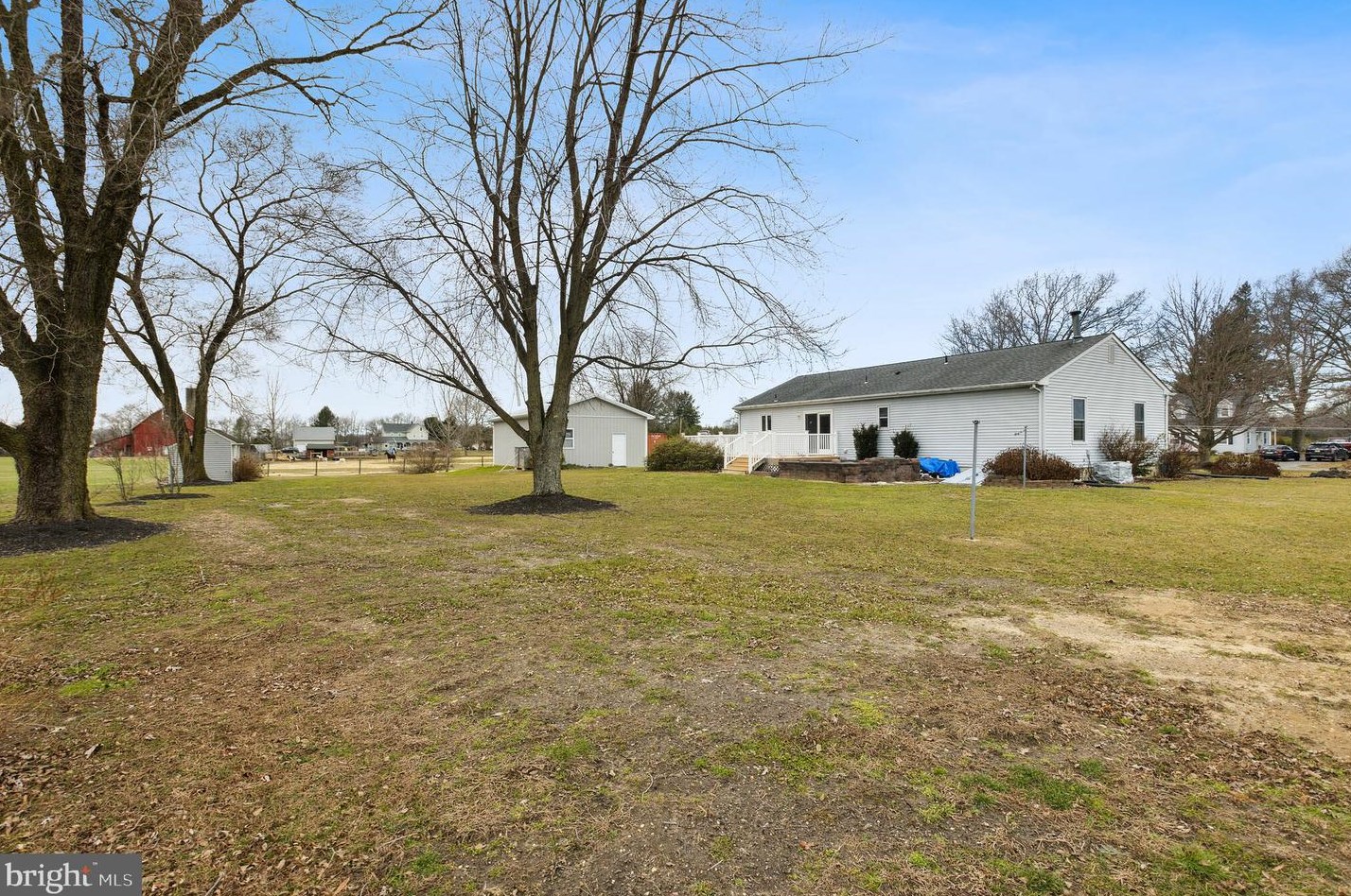 5 New Freedom Rd, Aura NJ  08343-1834 exterior