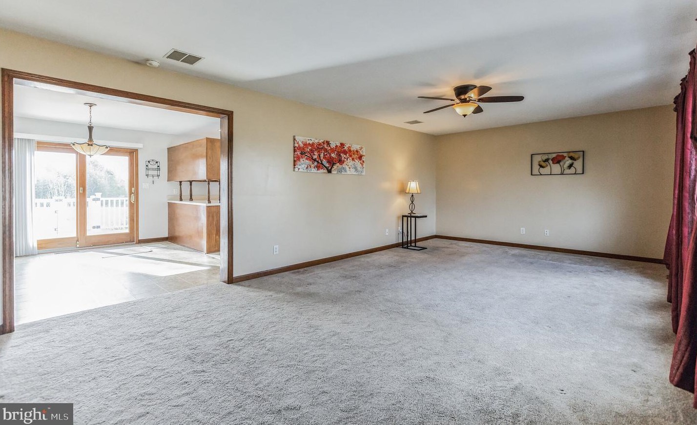 5 New Freedom Rd, Aura NJ  08343-1834 exterior