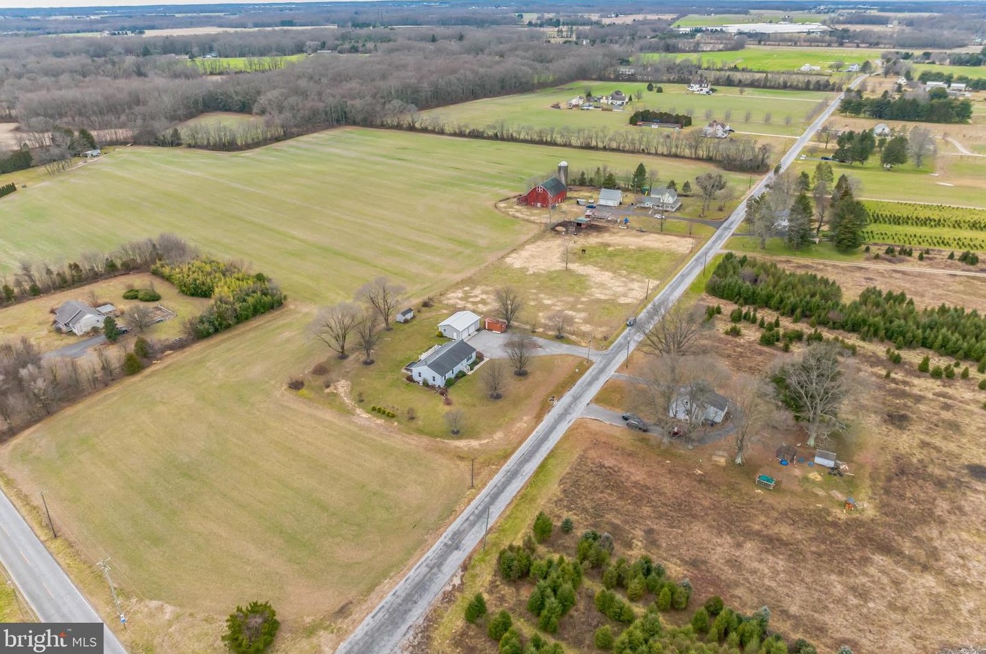 5 New Freedom Rd, Aura NJ  08343-1834 exterior