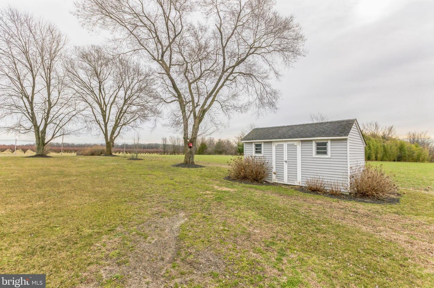 5 New Freedom Rd, Aura NJ  08343-1834 exterior