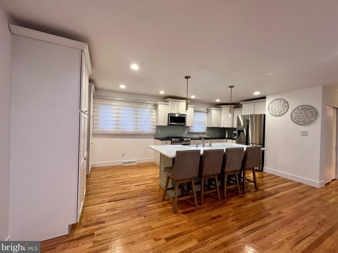 91 2nd St, Pennsville NJ  08070-2253 exterior