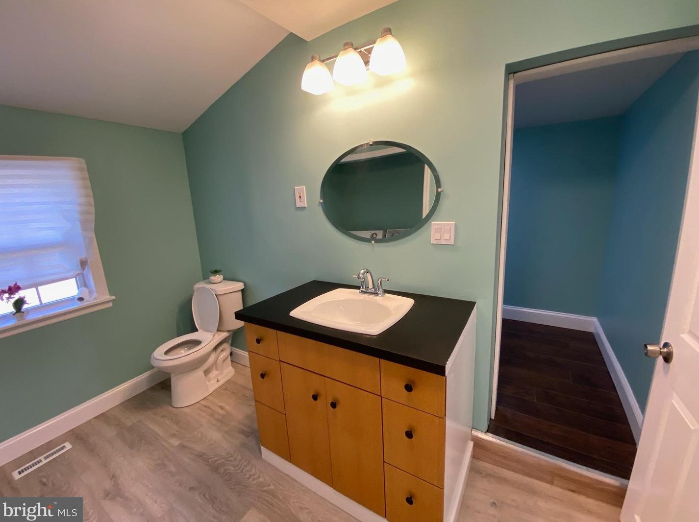 7 Miller Ave, Carneys Point Township NJ  08069-1501 exterior
