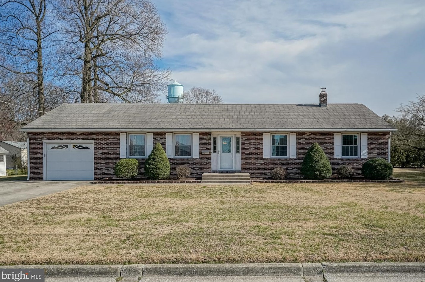 178 N River Dr, Pennsville, NJ 08070