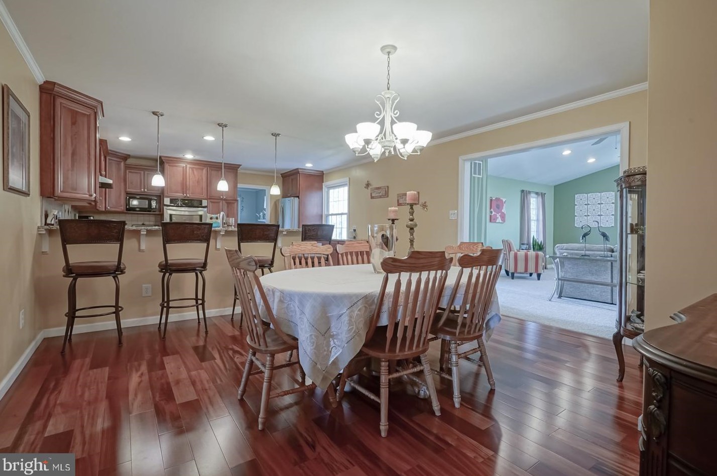 178 River Dr, Pennsville NJ  08070-1633 exterior