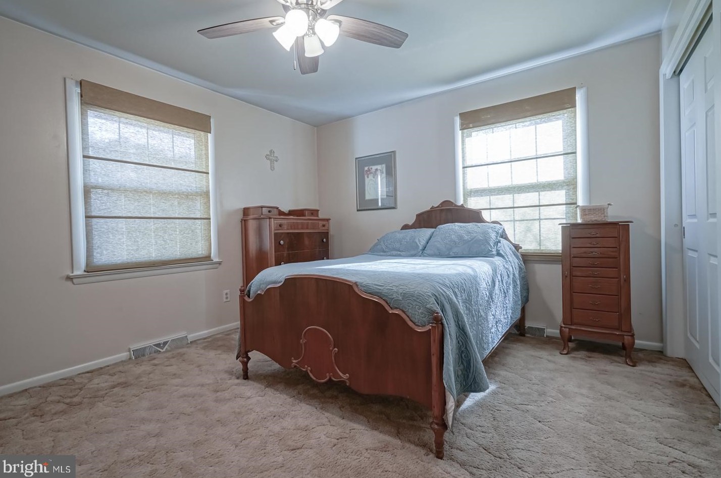 178 River Dr, Pennsville NJ  08070-1633 exterior