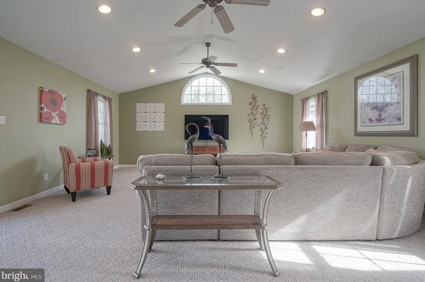 178 River Dr, Pennsville NJ  08070-1633 exterior