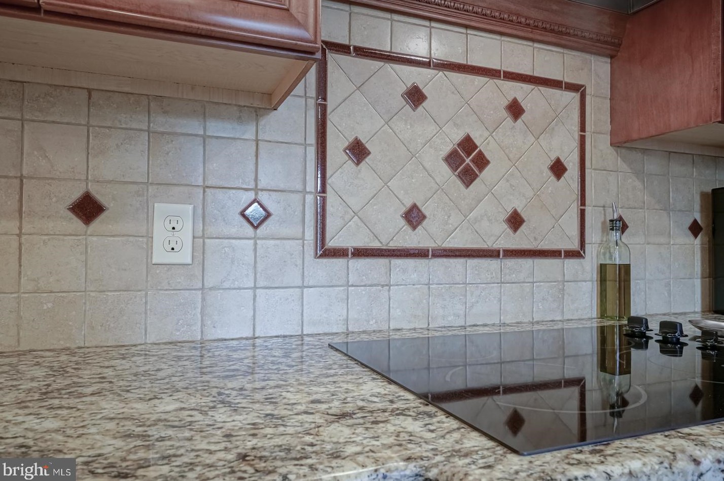 178 River Dr, Pennsville NJ  08070-1633 exterior